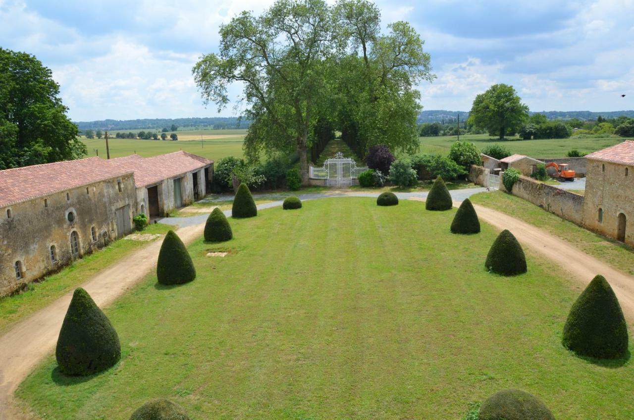 Château des Noces Bazoges-en-Pareds Exterior foto