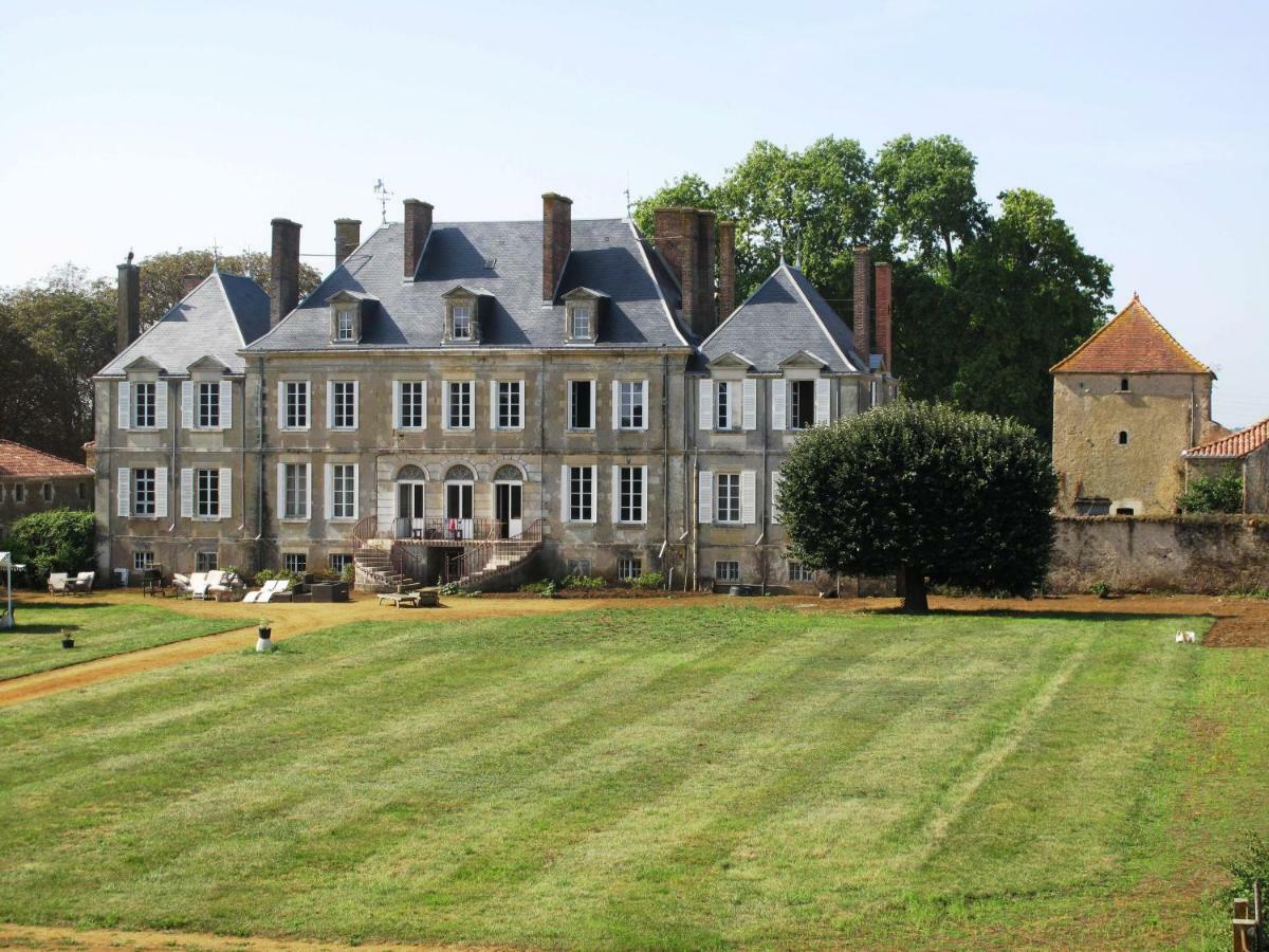 Château des Noces Bazoges-en-Pareds Exterior foto